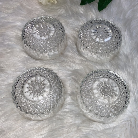 VTG Arcoroc France Clear Glass Bowl Starburst and Diamond Pattern Set if 4 - Picture 3 of 17